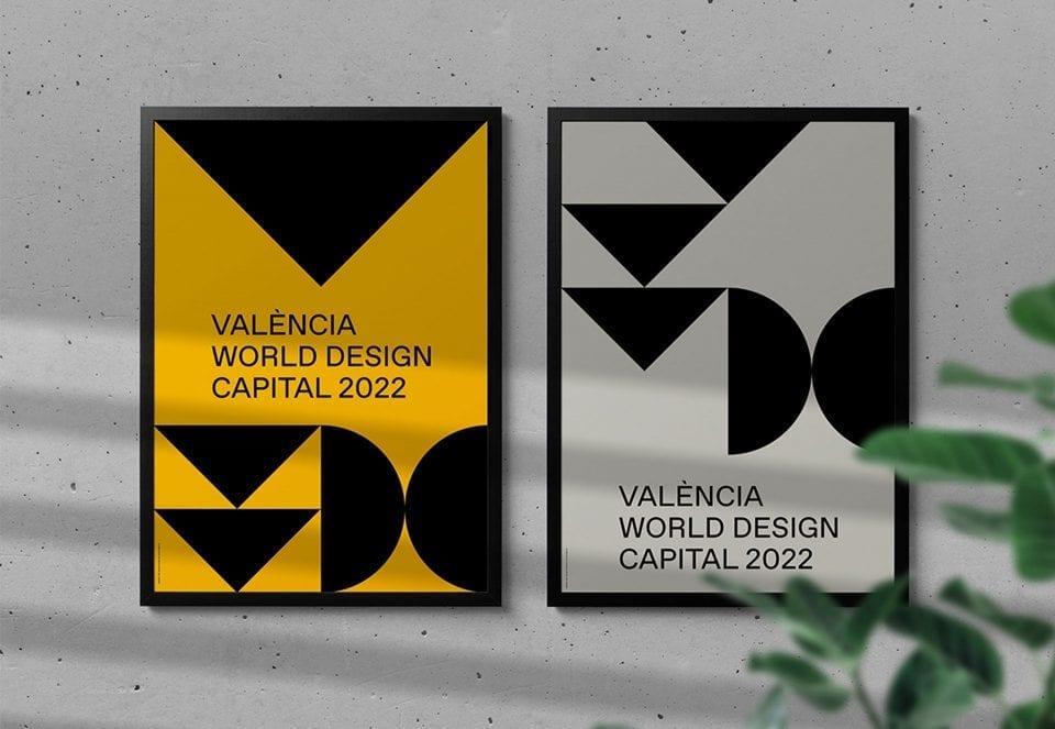 Or amb el cartell de València Capital Mundial del Disseny 2022 als Graphis